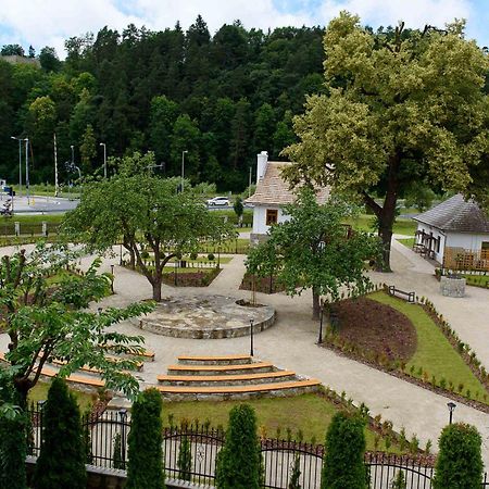 Villa Turris Apartamenty Przy Muszynskim Zamku Muszyna Luaran gambar