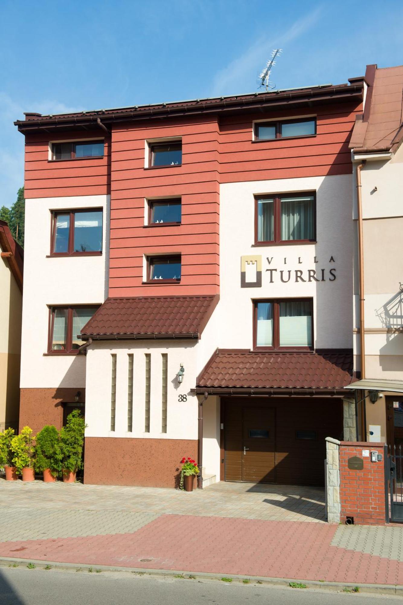 Villa Turris Apartamenty Przy Muszynskim Zamku Muszyna Luaran gambar